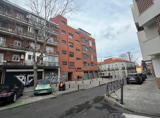 Pis  Calle pinos alta. Madrid (madrid). "okupado" (no se puede visitar ni hipotecar).