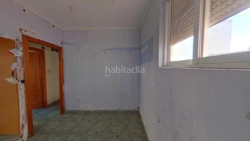 Foto 72a7dd62-2e8e-45b4-9a91-41a300082b25. Piso (alicante). "okupado" (no se puede visitar ni hipotecar). en Villena