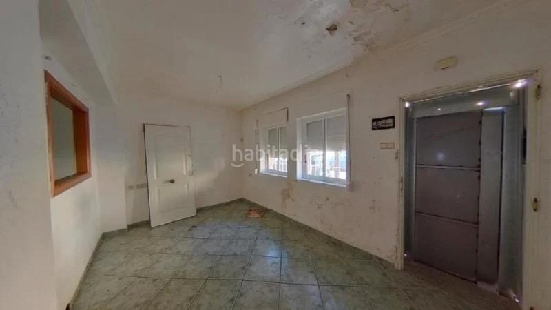 Foto b9199a50-c048-4815-909b-011a1bff5a55. Piso (alicante). "okupado" (no se puede visitar ni hipotecar). en Villena