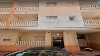 Pis  Calle bilbao. Torrevieja (alicante). sin posesión “ocupado” (no se puede visit