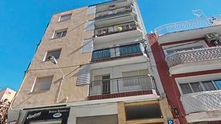 Appartement  Carrer del vallès. Pineda de mar (barcelona). "okupado" (no se puede visitar ni hip