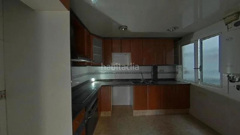 Foto 4778f3f1-5e73-44c2-9366-9db5d7bcc02d. Piso (barcelona). "okupado" (no se puede visitar ni hipotecar). en Mataró