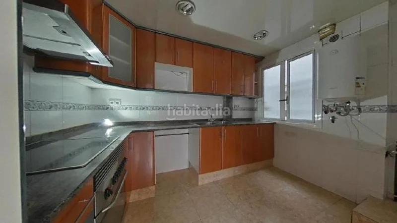 Foto 700f4468-2b74-4e19-a0e0-e4d87bd39fe0. Piso (barcelona). "okupado" (no se puede visitar ni hipotecar). en Mataró