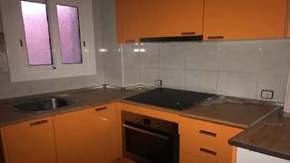 Appartement  Plaça del trèvol. Sant vicenç dels horts (barcelona). "okupado" (no se puede visit