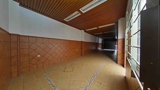 Casa  Calle sinceridad. Sevilla (sevilla). "okupado" (no se puede visitar ni hipotecar).