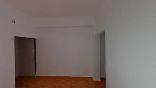 Appartement  Calle carlos martel. Sevilla (sevilla). "okupado" (no se puede visitar ni hipotecar).
