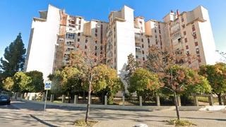 Appartement  Calle orfebre cayetano gonzález. Sevilla (sevilla). sin posesión “ocupado” (no se puede visitar n
