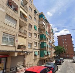 Bureau  Carrer de coín. Sant boi de llobregat (barcelona). sin posesión “ocupado” (no se
