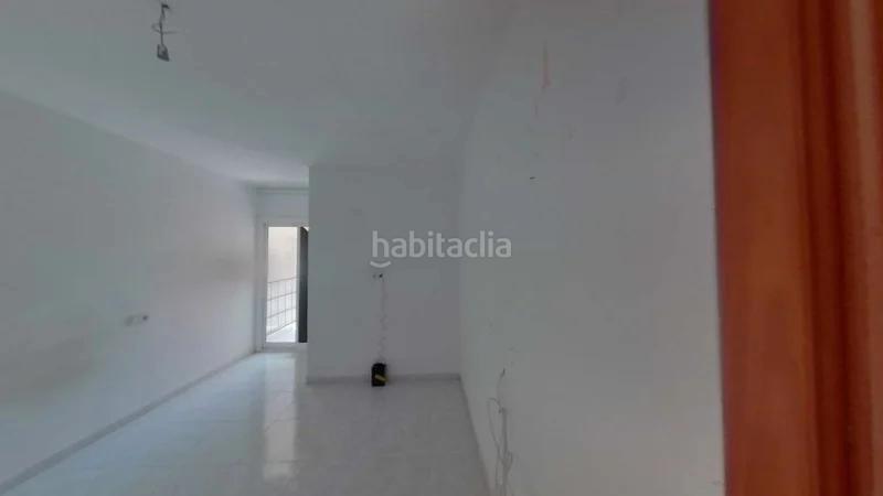 Foto b7d31e94-e3ff-49a1-85cc-1d24f70b65ce. Appartement dans Can Mariner Santa Coloma de Gramenet