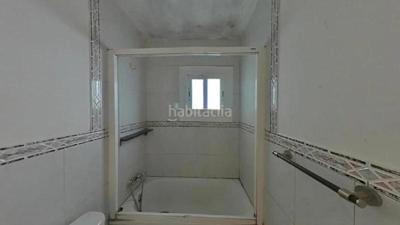 Foto 21bec598-ce99-4bf2-9069-9df44bfcae57. Piso (barcelona). "okupado" (no se puede visitar ni hipotecar). en Mataró