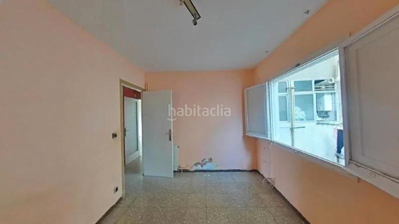 Foto 70c31d3e-ba66-47fe-9dee-6ab7b3819377. Piso (barcelona). "okupado" (no se puede visitar ni hipotecar). en Mataró