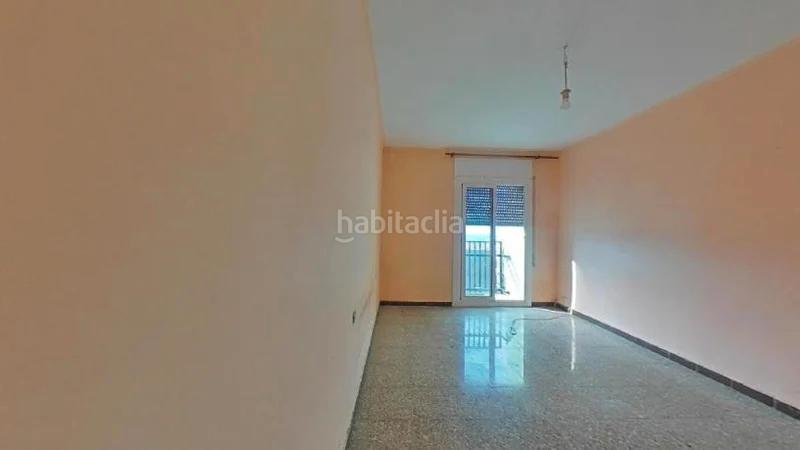 Foto 82b34a9d-685d-404f-8e4c-6d16340365c9. Piso (barcelona). "okupado" (no se puede visitar ni hipotecar). en Mataró