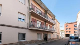 Etagenwohnung  Carrer d'azorín. Terrassa (barcelona). "okupado" (no se puede visitar ni hipoteca