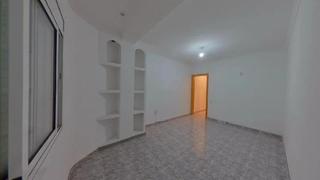 Appartement  Passatge llopis. Hospitalet de llobregat (l) (barcelona). "okupado" (no se puede