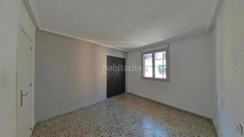 Foto b5c91bcd-c153-443b-9fe3-a70c46ce0f78. Pis a Virgen del Remedio - Parque Lo Morant Alicante