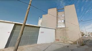 Terreny residencial  Carrer de benet xiii. Vinaròs (castellón). "okupado" (no se puede visitar ni hipotecar