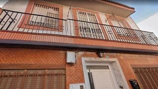 Casa adossada  Carrer 9 d'octubre. Albal (valencia). sin posesión “ocupado” (no se puede visitar ni