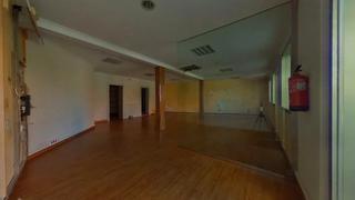 Oficina  Rua areal. Sanxenxo (pontevedra). "okupado" (no se puede visitar ni hipotec