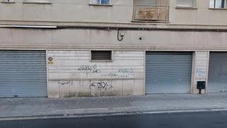 Local commercial  Carrer fontilles. Alcoy/alcoi (alicante). sin posesión “ocupado” (no se puede visi