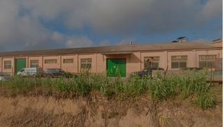 Nau industrial a Requena. Procedente de banco
