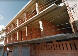 Édifice  Carrer sant martí de sesgueioles. Edificio residencial en construcción, igualada, (barcelona)