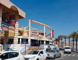 Local commercial  Paseo de las acacias. Roquetas de mar (almería). sin posesión “ocupado” (no se puede v