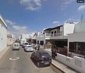 Pis  Calle escardillo. Arrecife (isla de lanzarote - las palmas). sin posesión “ocupado