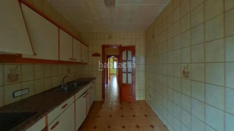 Foto 69bf8c0f-9209-47eb-be87-b91a3abbb51c. Piso (barcelona). "okupado" (no se puede visitar ni hipotecar). en Mataró
