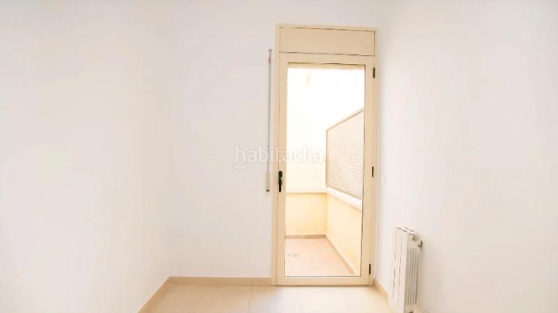 Foto 7c4baade-d18e-42c2-b8d6-8e5a7ddcec7e. Piso (gerona). "okupado" (no se puede visitar ni hipotecar). en Blanes