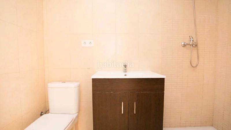 Foto c74f4ca2-ace8-44b7-96ae-06825ec56b88. Piso (gerona). "okupado" (no se puede visitar ni hipotecar). en Blanes