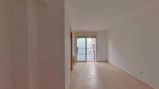 Appartement  Carrer de sant maximià. Blanes (gerona). "okupado" (no se puede visitar ni hipotecar).