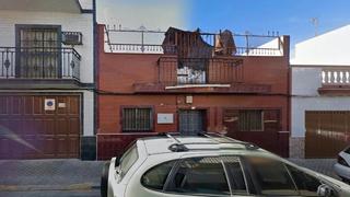 Pis  Calle torrelobatón. Sevilla. sin posesión “ocupado” (no se puede visitar ni hipoteca