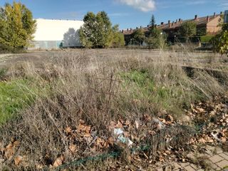Wohngrundstück  Avenida miguel de cervantes. Simancas, (valladolid) terreno urbano en avda. miguel de cervant