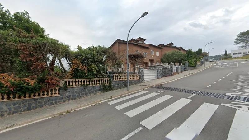 Foto 9624cfde-06c0-4bf9-a77b-b212cd164e9c. Xalet a Torrelles de Llobregat