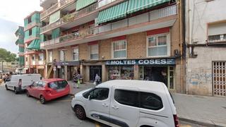 Appartement  Carrer de pau piferrer. Badalona (barcelona). sin posesión “ocupado” (no se puede visita