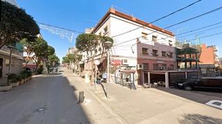 Appartamento  Carrer de pérez galdós. Badalona (barcelona). sin posesión “ocupado” (no se puede visita
