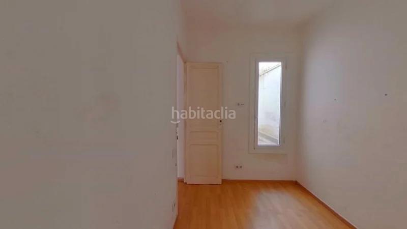 Foto e25b5936-f01f-4376-8c46-c9fc7f27f03c. Pis a Collblanc Hospitalet de Llobregat (L´)