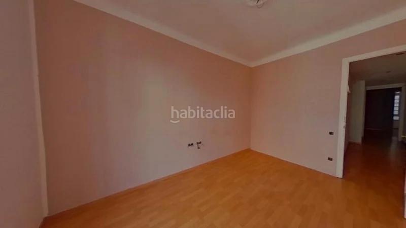 Foto fec965e3-0278-4592-9634-7df0da3ea27d. Pis a Collblanc Hospitalet de Llobregat (L´)