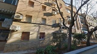 Piso  Plaça blocs florida. Hospitalet de llobregat (l) (barcelona). "okupado" (no se puede