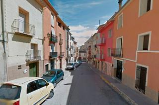 Casa adossada  Carrer sant agustí. Cocentaina (alicante ). "okupado" (no se puede visitar ni hipote