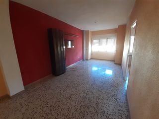 Piso  Calle arroz bomba. Calasparra (murcia). "okupado" (no se puede visitar ni hipotecar