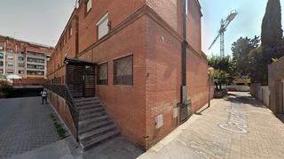 Appartement  Carrer pirineus. Granollers (barcelona). sin posesión “ocupado” (no se puede visi