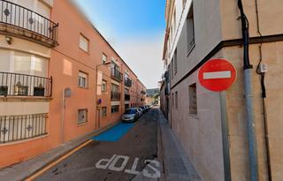 Pis  Carrer d'enric lluís roura. Calonge (gerona). sin posesión “ocupado” (no se puede visitar ni