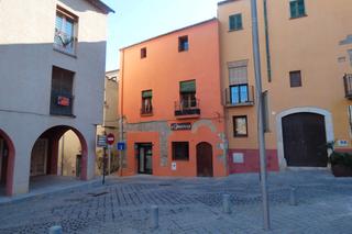 Casa  Plaça jaume i. Castelló d'empúries  (gerona ). sin posesión “ocupado” (no se pu