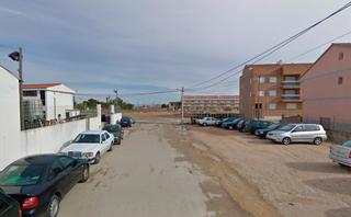 Xalet  Carrer bítem. Deltebre  (tarragona ). "okupado" (no se puede visitar ni hipote