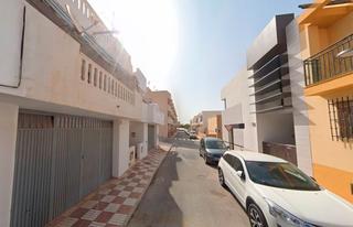 Aparcament cotxe  Calle río tajo. Balanegra  (almería). sin posesión “ocupado” (no se puede visita