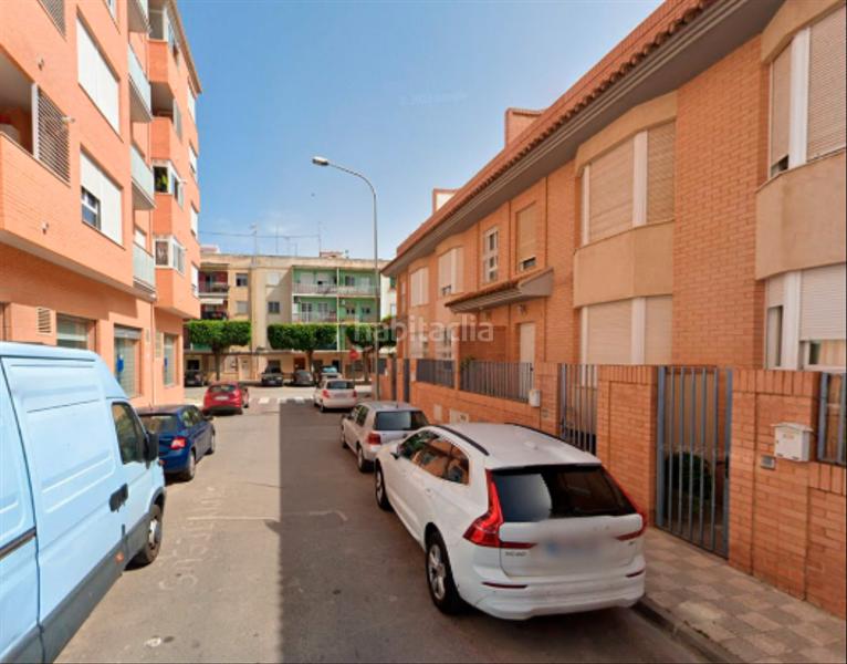 Foto 91eb96fb-897b-4c83-a61d-c5be39971338. Casa adossada a Alcácer