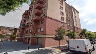 Appartement  Plaça can bassa. Granollers (barcelona). sin posesión “ocupado” (no se puede visi