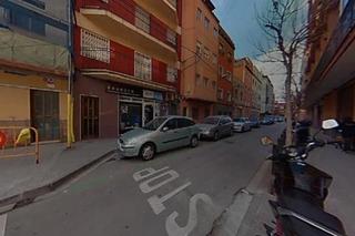 Pis  Carrer de la riereta. Cornellà de llobregat (barcelona). "okupado" (no se puede visita