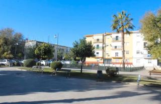Appartement  Plaza los lirios. Alcalá de guadaíra (sevilla). "okupado" (no se puede visitar ni